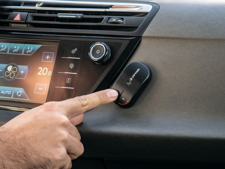 Yanosik Alert - Ostrzegający pilot do aplikacji Yanosik